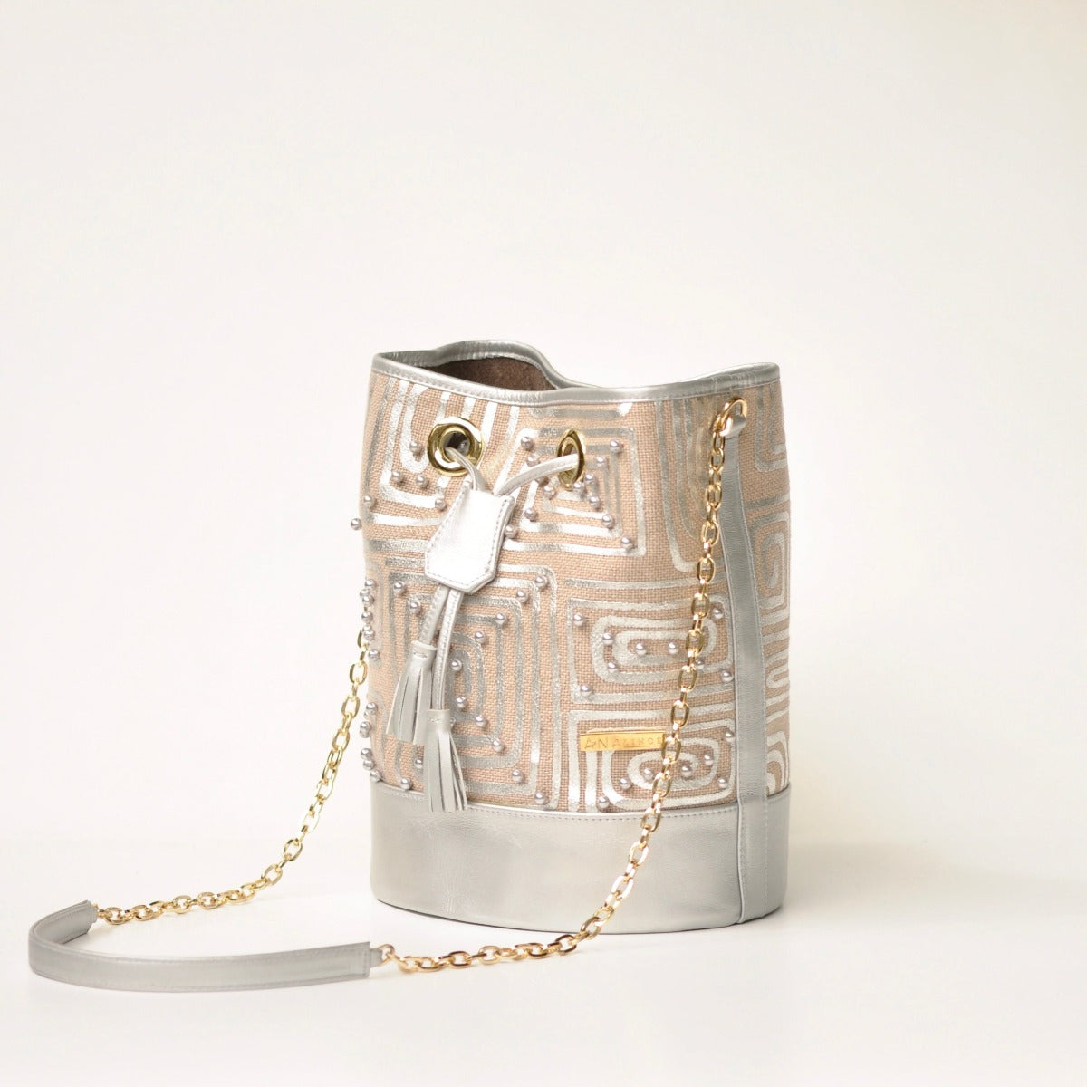 Bolso Bucket Silver - Ana Lince Accesorios - Accesorios para Mujer - Atemporales & Sostenibles